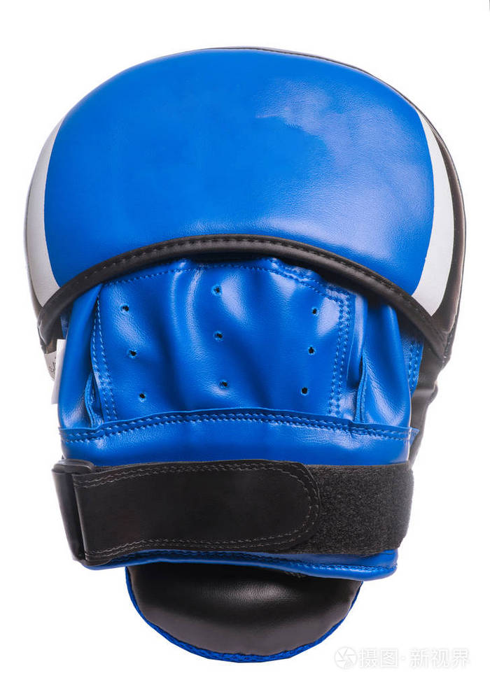 在白色背景蓝色拳击爪子