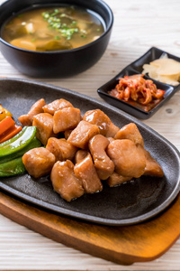 日式猪肉牛排健康食品