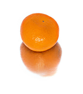 大, 成熟, 明亮, 橘色的白色背景, 多汁的水果在孤立的背景。普通话