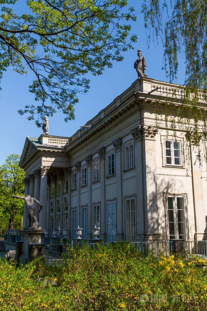 瓦津基宫在瓦津基公园,华沙.瓦津基 krolewski