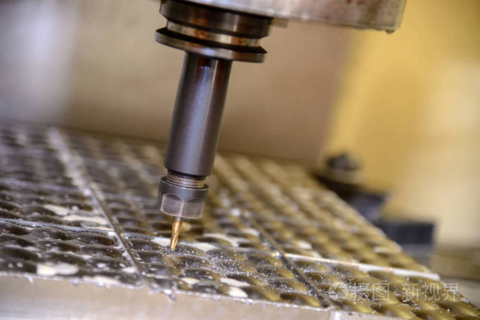 数控铣床用实心球立铣刀工具切割汽车模具零件现代制造工艺