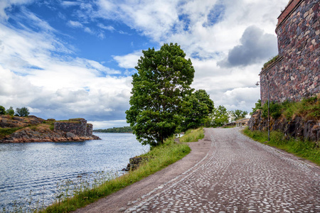 Sveaborg 的堡垒的石墙壁在 Sumenlinna, 芬兰的海岛。北欧和芬兰景点