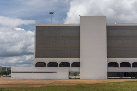 国家图书馆现代白色大厦在中央巴西利亚, 联邦区, 资本城市巴西