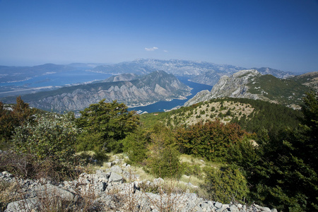 科托尔湾，黑山的全景视图