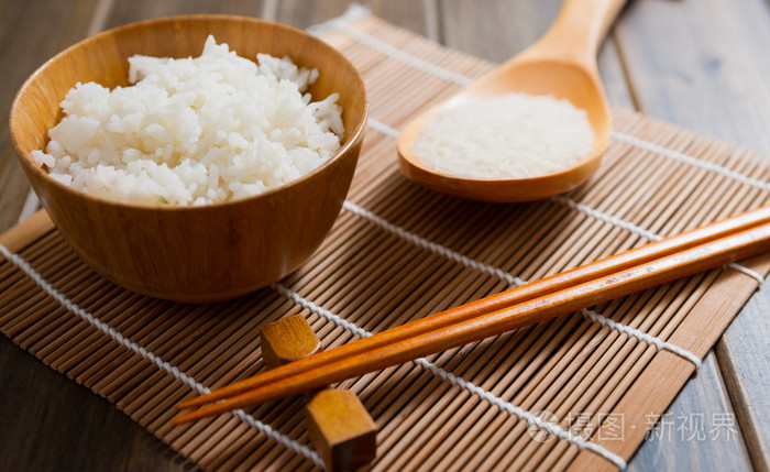 水稻做成的食物图片图片