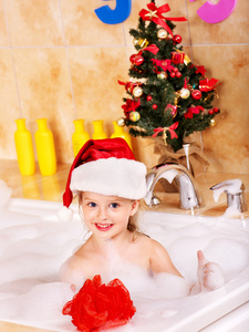 儿童温泉儿童洗泡泡浴照片