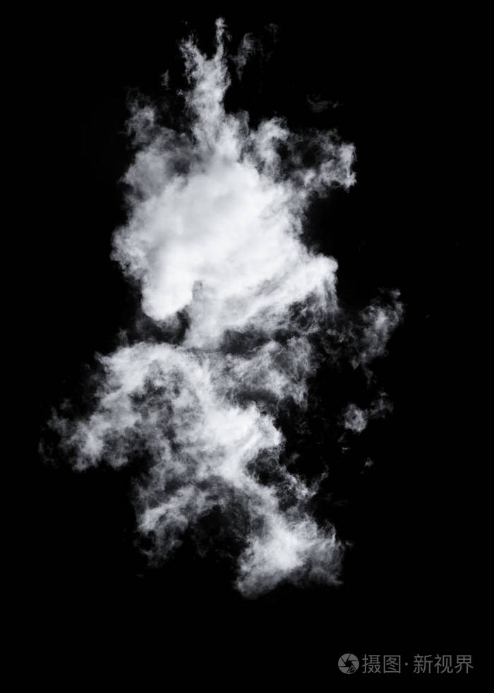 在黑色背景上的云