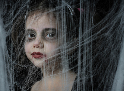 儿童吸血鬼图片