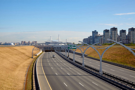 交通在高速公路与汽车, 在现代城市的背景下