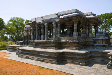 奈迪 Mandapa 在 Hoysaleshvara 神社前, Hoysaleshvara 寺, Halebid, 卡纳卡, 印