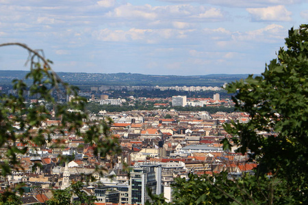 从 Gellrt 山你可以看到多瑙河和布达佩斯, 匈牙利首都