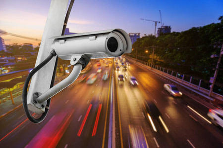 交通安全摄像头监控 Cctv 在城市道路上