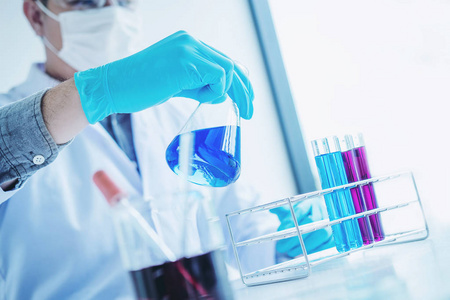 科学实验科学理念下的装备控股工具科学家照片