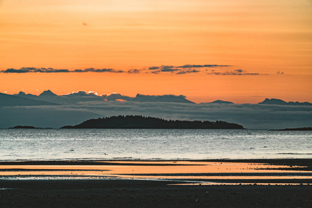 日出日落温哥华海岛海洋海滩云彩天空