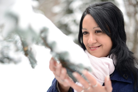 户外上雪白色冬天天雪冬女肖像