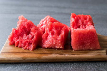 无籽西瓜无籽西瓜切在楔块中无籽西瓜无籽西瓜无籽西瓜有机无籽西瓜有