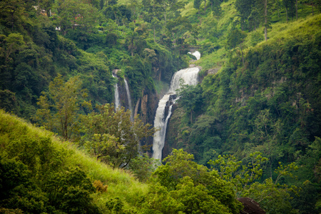 山区河流，美丽的风景