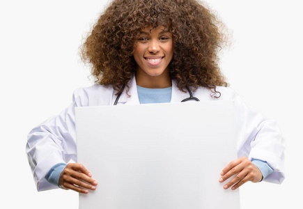 非洲裔美国医生妇女, 医疗专业工作持有空白广告横幅, 好广告海报, 要约或公告, 大纸广告牌