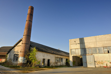 被遗弃的工业厂区景观