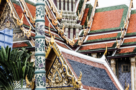 泰国传统建筑宏伟的宫殿曼谷