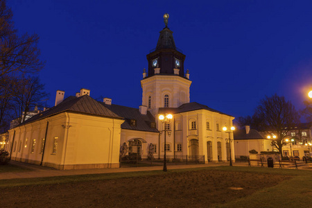 市政厅在谢德尔采。谢德尔采, 住宿, 波兰