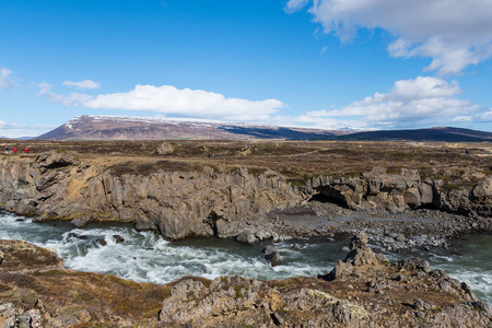 冰岛瀑布 Godafoss 附近的 Skjalfandafljot 河