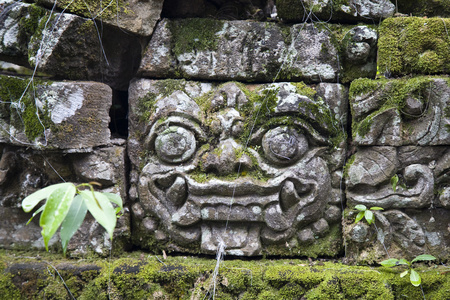 巴厘岛的一座寺庙的入口