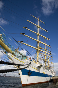 俄罗斯高大船和平号空间站在 ijmuiden，荷兰