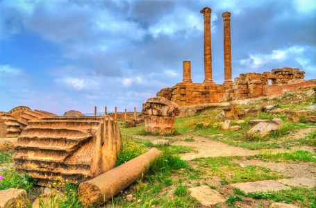 Timgad, 在阿尔及利亚的一个罗马巴柏尔城市废墟