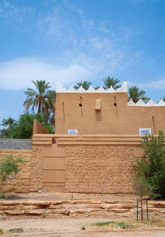 旧城diriyah ar 利雅得,沙特阿拉伯王国附近的街道上