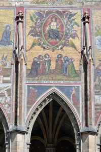在 hradcany 中的布拉格详细圣维特大教堂