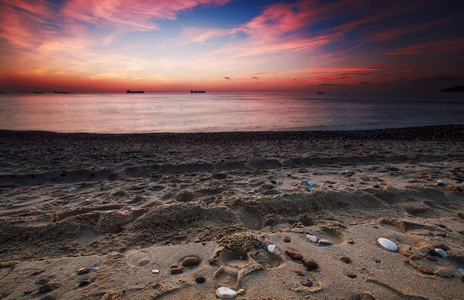 美丽的日出海面