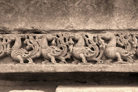 楣罗思瓦纳寺基地, Kedareshwara 寺, Halebidu, 卡纳卡, 印度。罗思瓦纳表示国王的仁慈