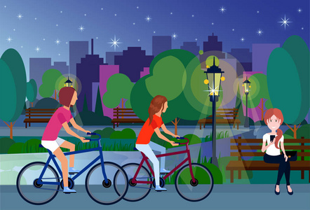 公共夜公园人们放松坐在户外自行车绿色草坪湖树木在城市建筑模板背景平面
