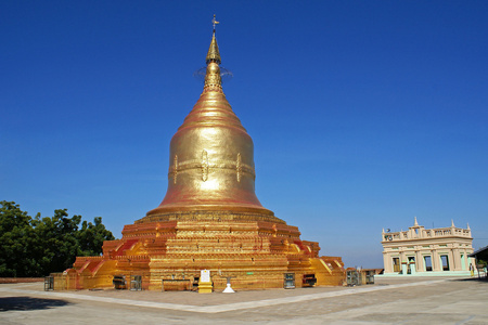 缅甸蒲甘，lawkananda 宝塔