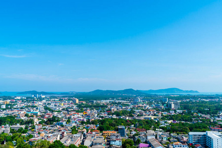 普吉岛城市天际线在山上的普吉岛, 泰国