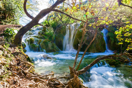 克罗地亚普利特维切湖国家公园阳光普照瀑布