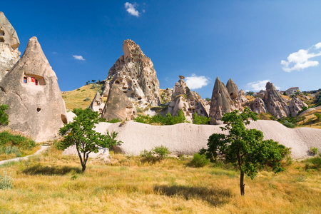 在 capapdocia，土耳其 ortahisar 山洞城