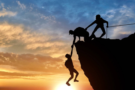 概念场景登山者帮助照片