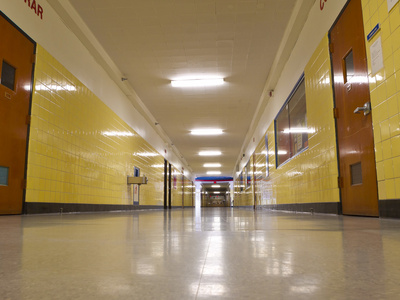 空荡的大厅中学校图片