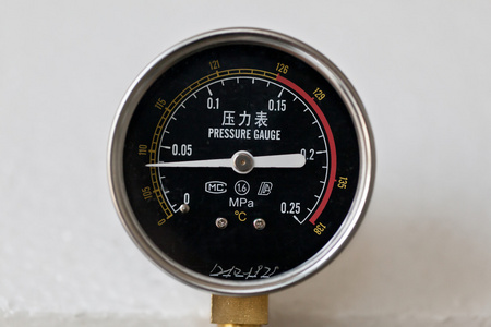 压力表 Pressure gauge