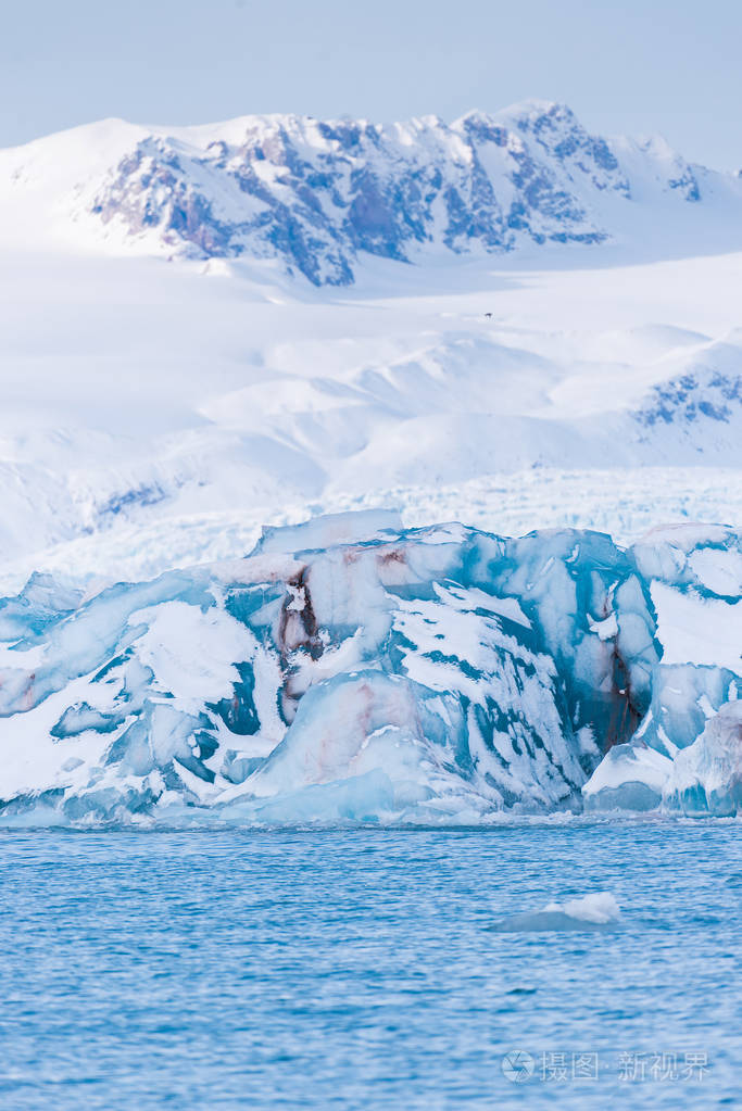 挪威景观冰自然冰川山脉的斯匹次卑尔根岛朗伊尔城斯瓦尔巴特北极海洋