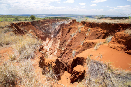 美丽的峡谷侵蚀沟的看法在保护区黥基ankarana马达加斯加
