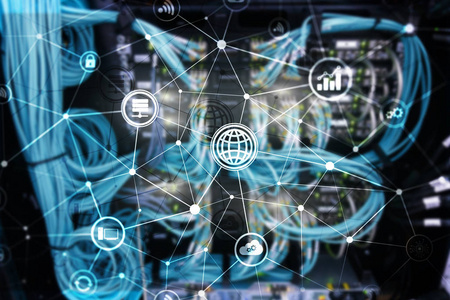信息和通信技术以及物联网概念。具有服务器室背景图标的图表