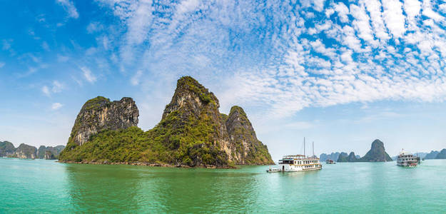 世界自然遗产全景, 越南的哈龙湾, 夏季的一天