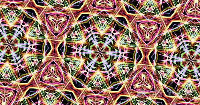 色彩鲜艳的深色背景上的千变万化图案