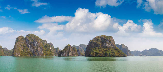 世界自然遗产全景, 越南的哈龙湾, 夏季的一天