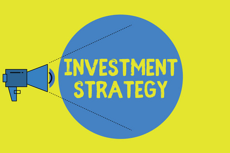书写说明投资策略。商业照片展示一套规则程序行为投资者指南