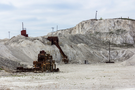 灰坑俄罗斯天后石灰坑(石灰石职业)照片