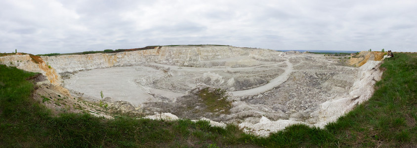 灰坑俄罗斯天后石灰坑(石灰石职业)照片